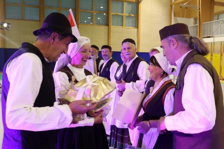 11. MEDNARODNI FOLKLORNI FESTIVAL RAKEK 10 FOTO LJUBO VUKELIČ